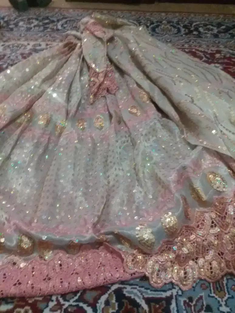 لباس محلی|لباس|شیراز, گویم|دیوار