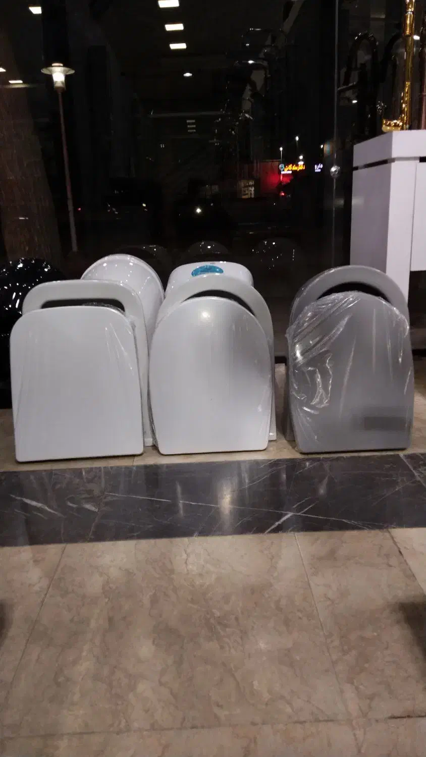 وال هنگ در رنگ‌بندی و مدل های  متنوع|مصالح و تجهیزات ساختمان|اصفهان, سرچشمه|دیوار