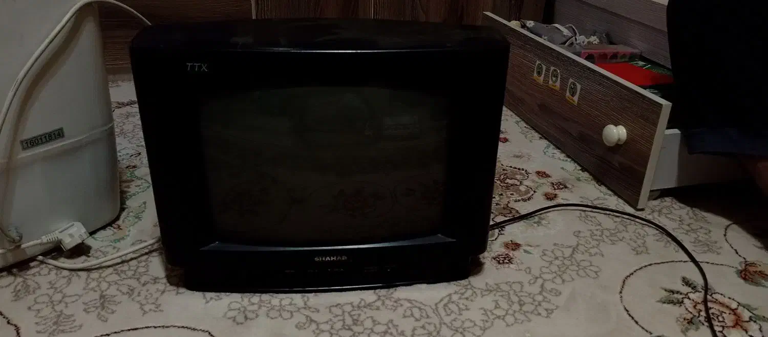 تلویزیون|تلویزیون و پروژکتور|بروجرد, |دیوار