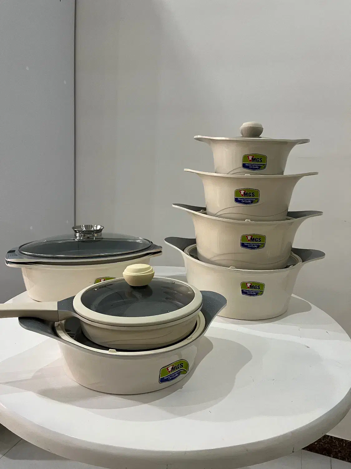 سرویس قابلمه گرانیتی نو|ظروف پخت‌وپز|فردیس, فردیس|دیوار