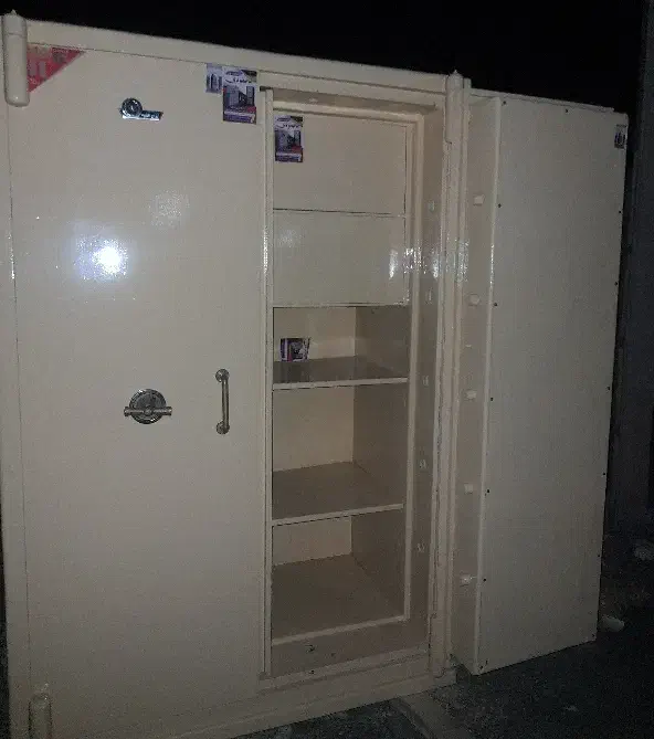 گاوصندوق 2000کاوه اصلی بانکی زد سرقت|ابزارآلات|تربتحیدریه, مسجد جامع|دیوار