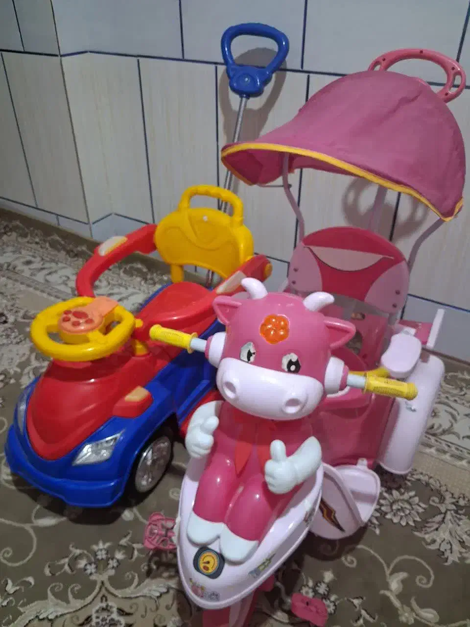 سه چرخه ماشین اسب بادی.|اسباب‌‌بازی|باغ بهادران, |دیوار