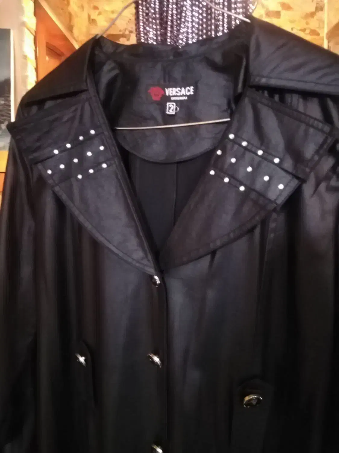 دو مدل مانتو مجلسی|لباس|اندیشه, اندیشه فاز ۱|دیوار