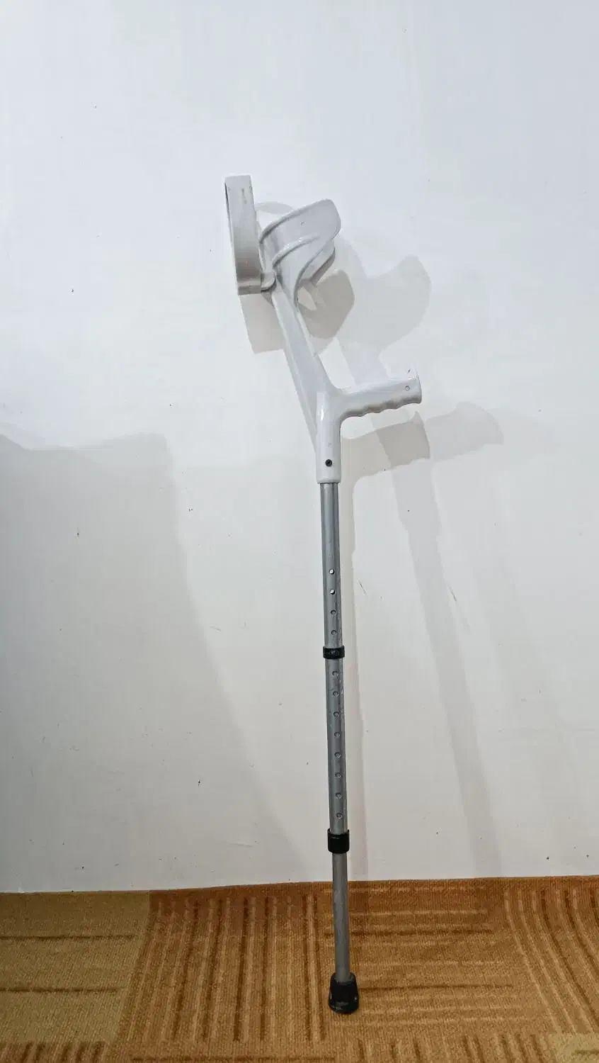 عصا آرنجی سالم بدون ایراد|آرایشی، بهداشتی، درمانی|فومن, |دیوار