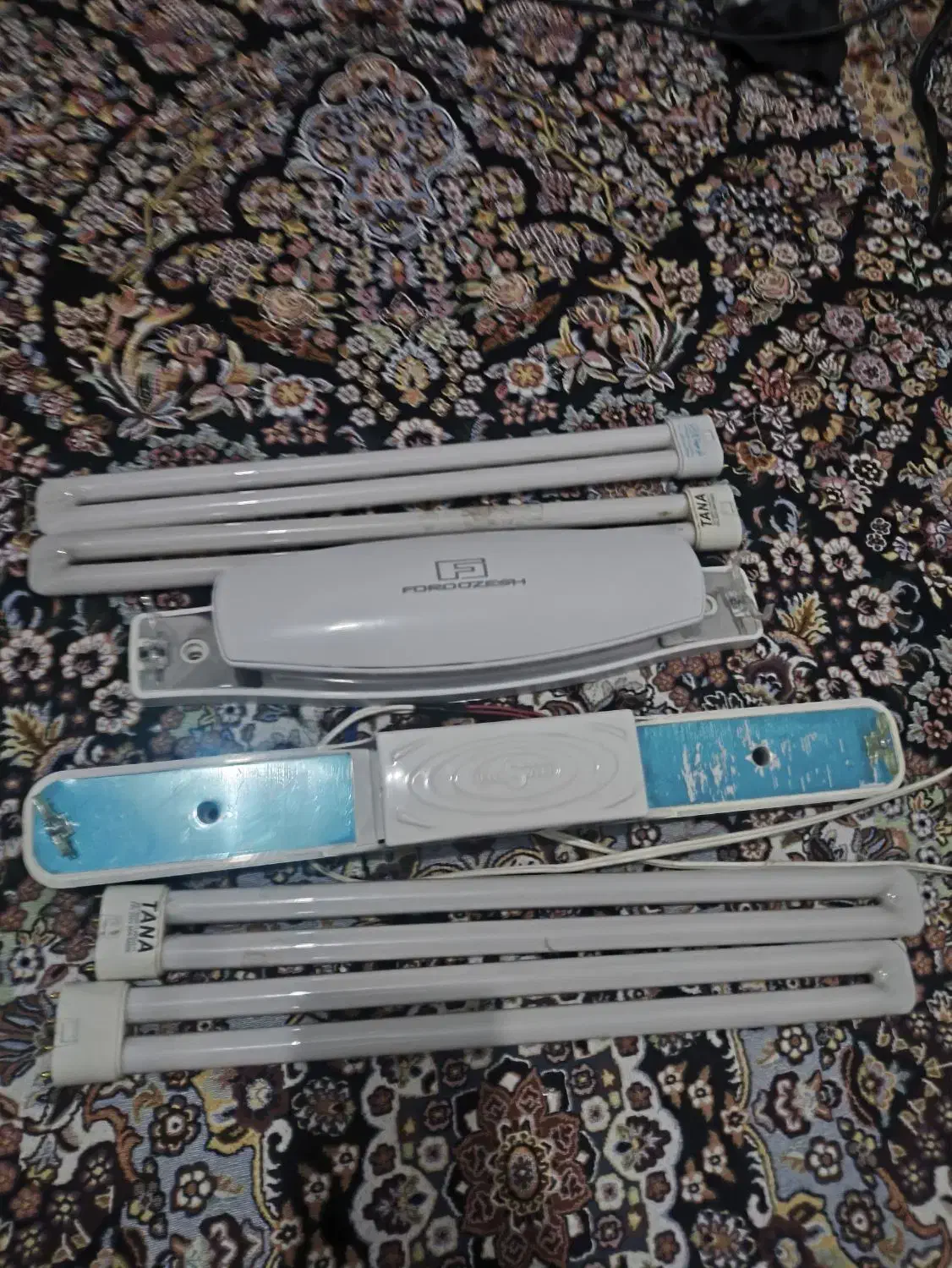 دو عدد مهتابی|لامپ و چراغ|زاهدان, |دیوار