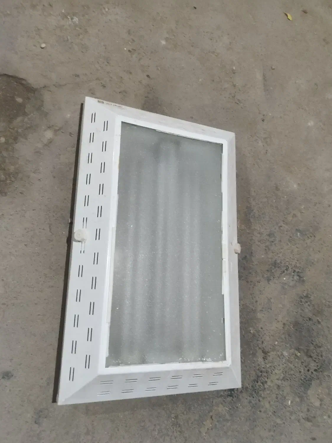 مهتابی|لامپ و چراغ|قم, پردیسان|دیوار