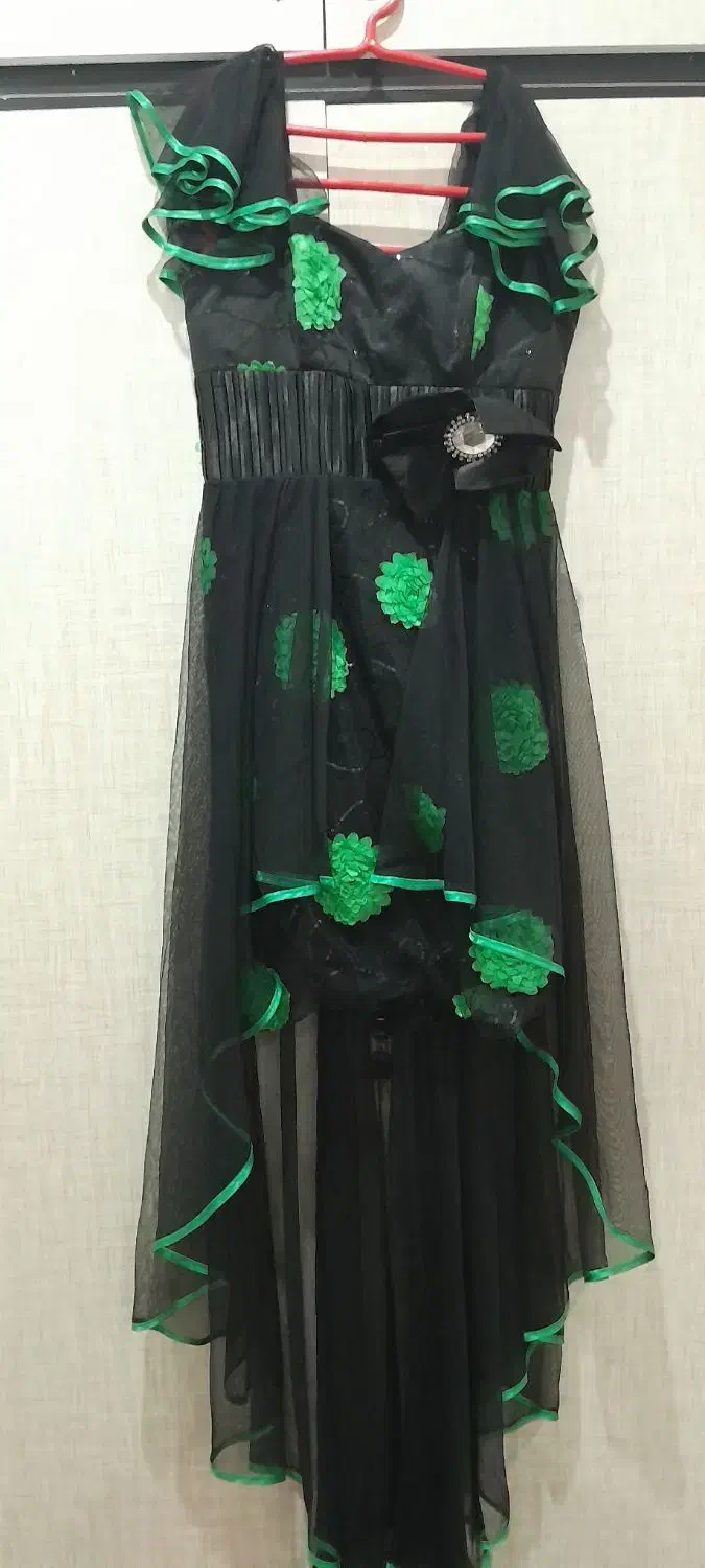 مجلسی نو|لباس|سوسنگرد, |دیوار