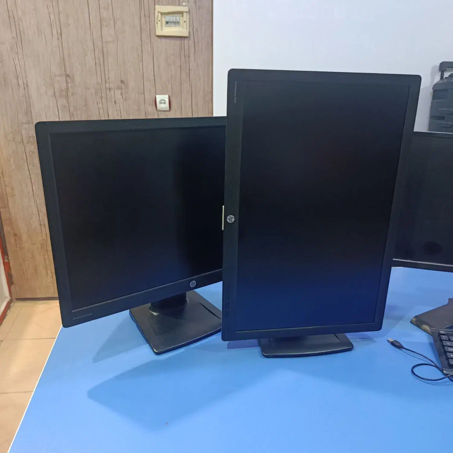 مانیتور 24 اینچ LED ips Hp HDMI|قطعات و لوازم جانبی رایانه|ارومیه, |دیوار