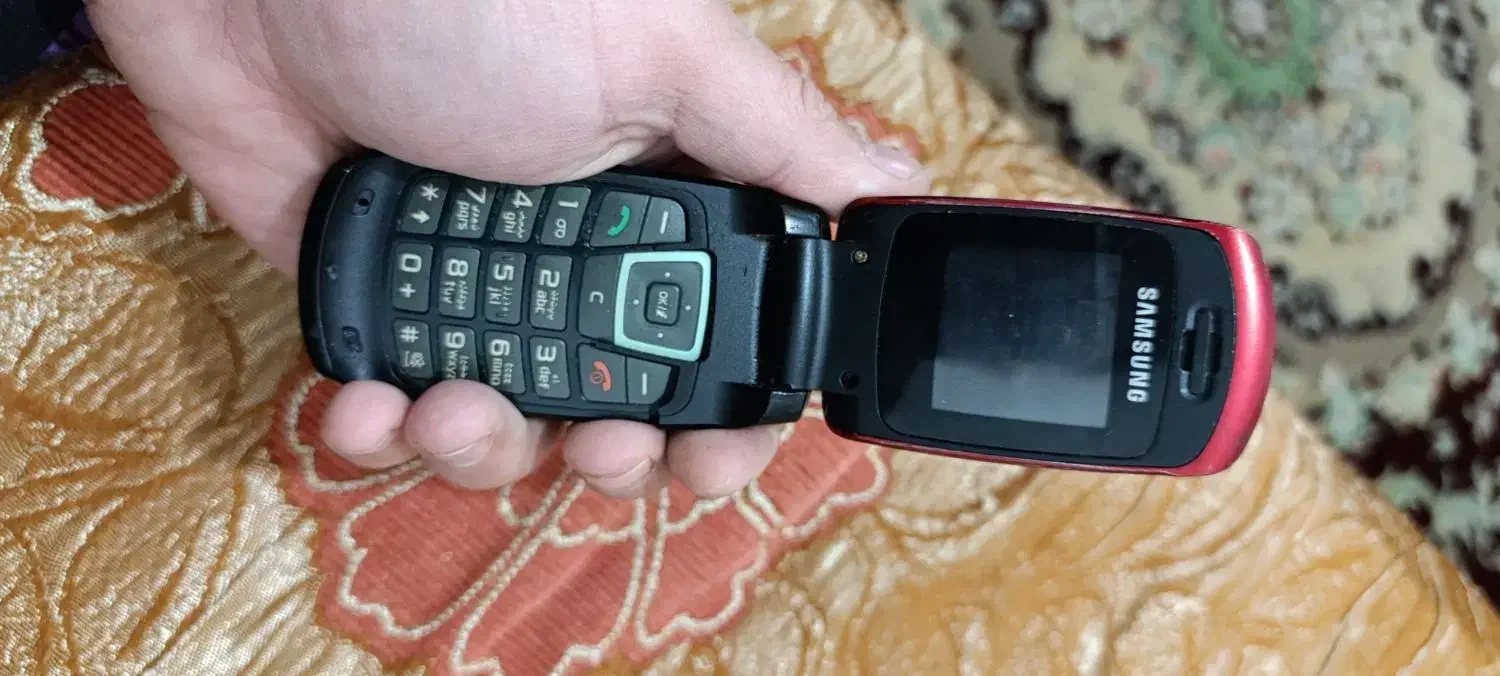 چند عدد گوشی دارم ساده  به قیمت خوبی میدم|موبایل|بیرجند, |دیوار