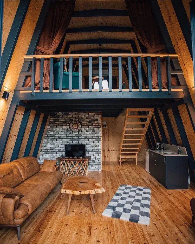 تولید کننده انواع کلبه چوبی..سوعدی.کانادایی|خدمات پیشه و مهارت|رشت, آزادگان|دیوار