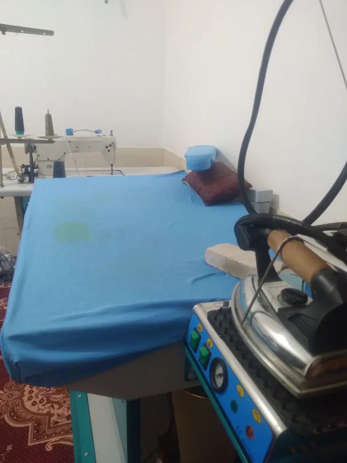 به تعدادی چرخکار سری دوز مانتو  نیازمندیم|استخدام هنری و رسانه|شیراز, ماه فیروزان|دیوار