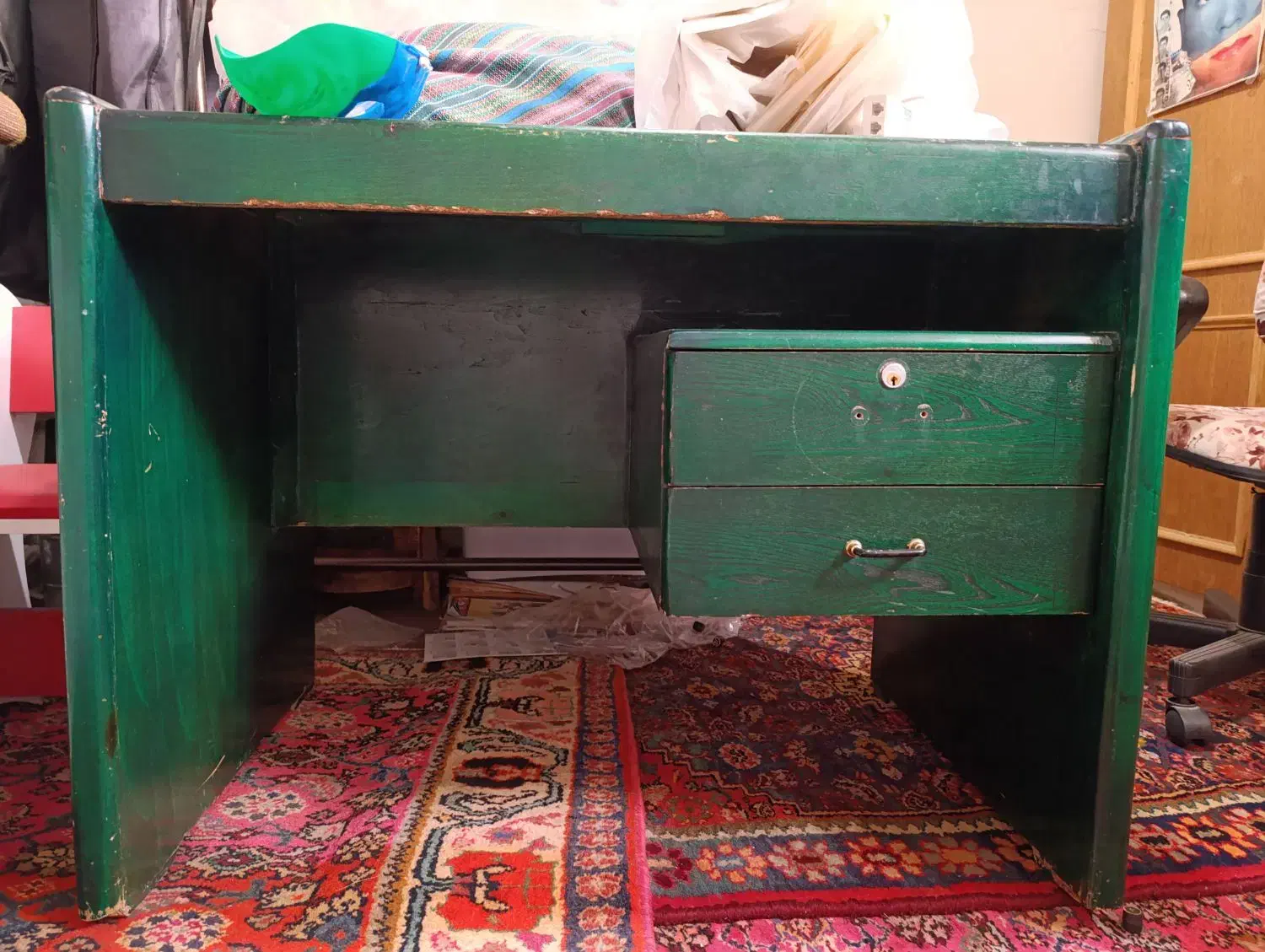 میز کار|مبلمان اداری|زنجان, |دیوار