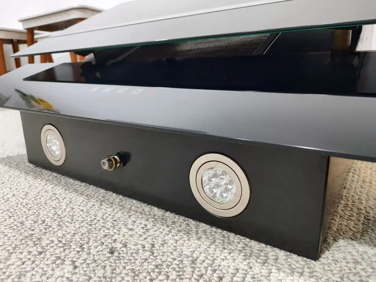 هود داتیس|هود|بندر گناوه, |دیوار