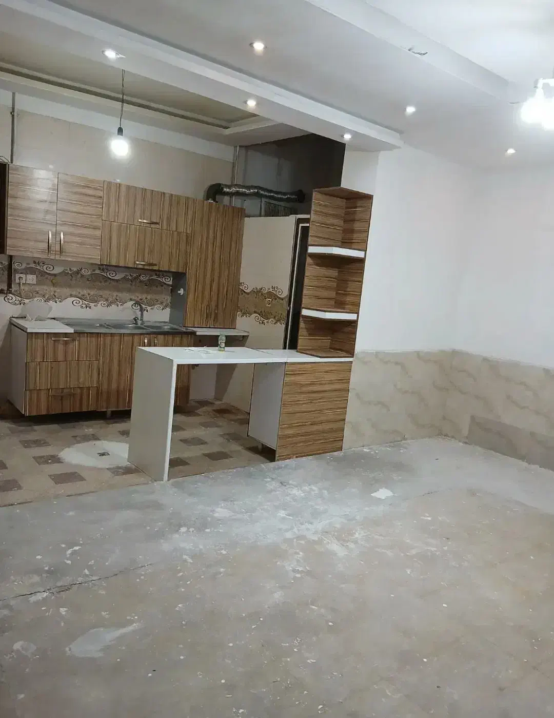 منزل دربست هم کف|اجارهٔ خانه و ویلا|شیراز, شهرک نیروی انتظامی|دیوار