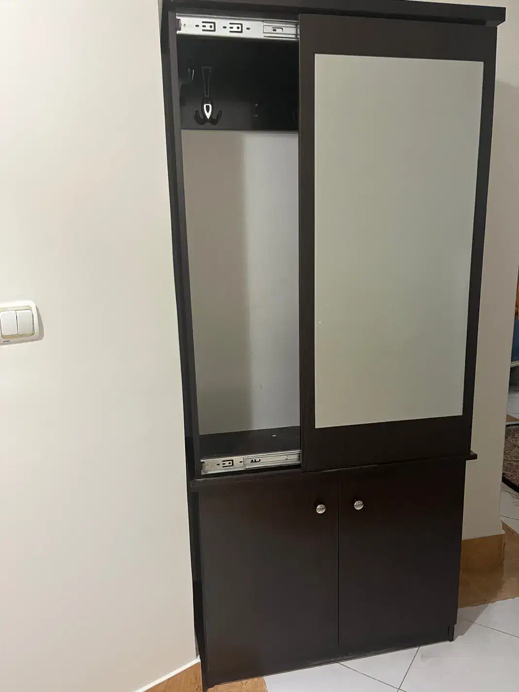 جاکفشی و جا لباسی ایستاده|جاکفشی، کمد، دراور|کرج, گلشهر|دیوار