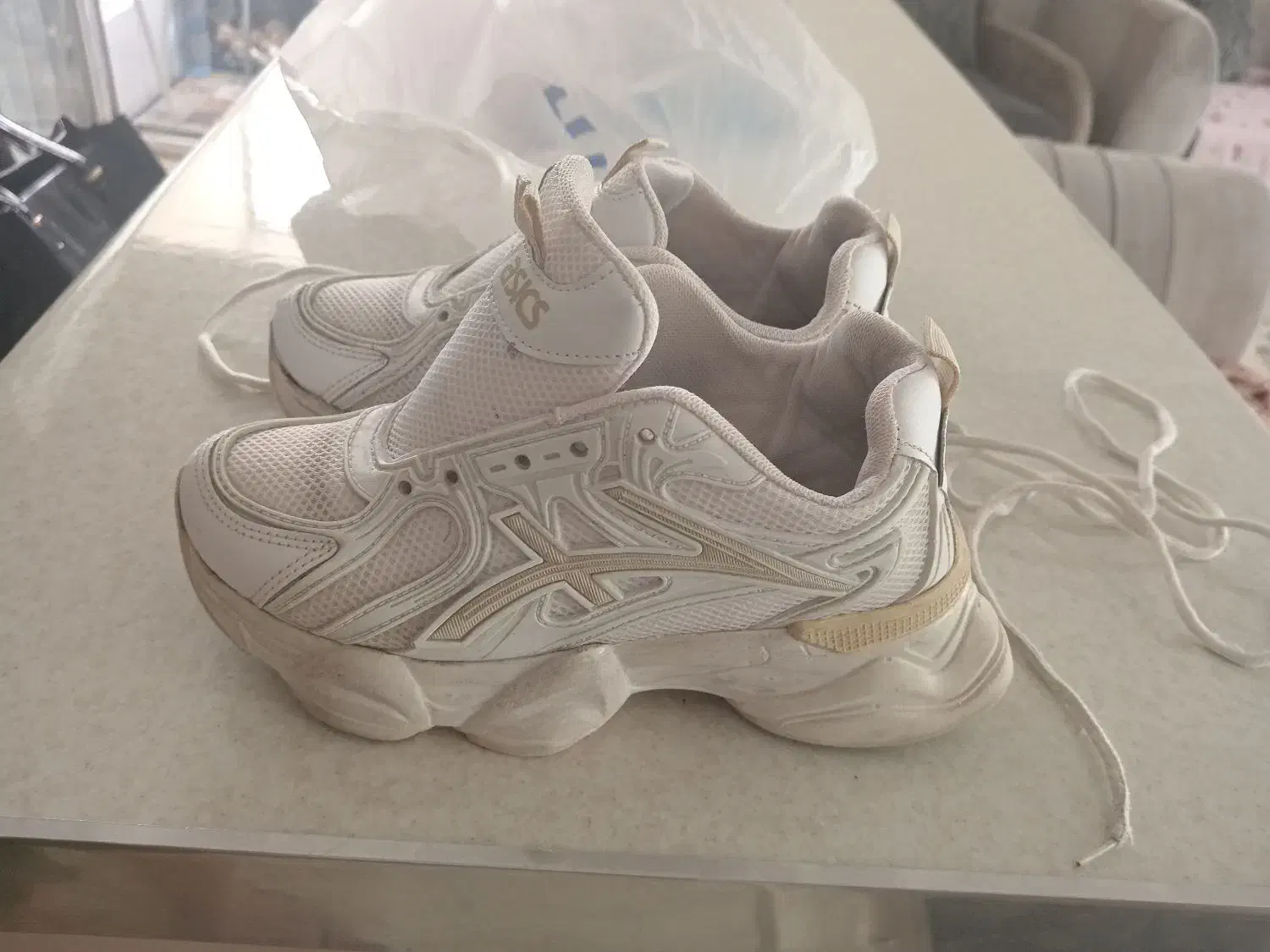 کفش اسپرت|کیف، کفش، کمربند|گلبهار, شهر جدید گلبهار|دیوار