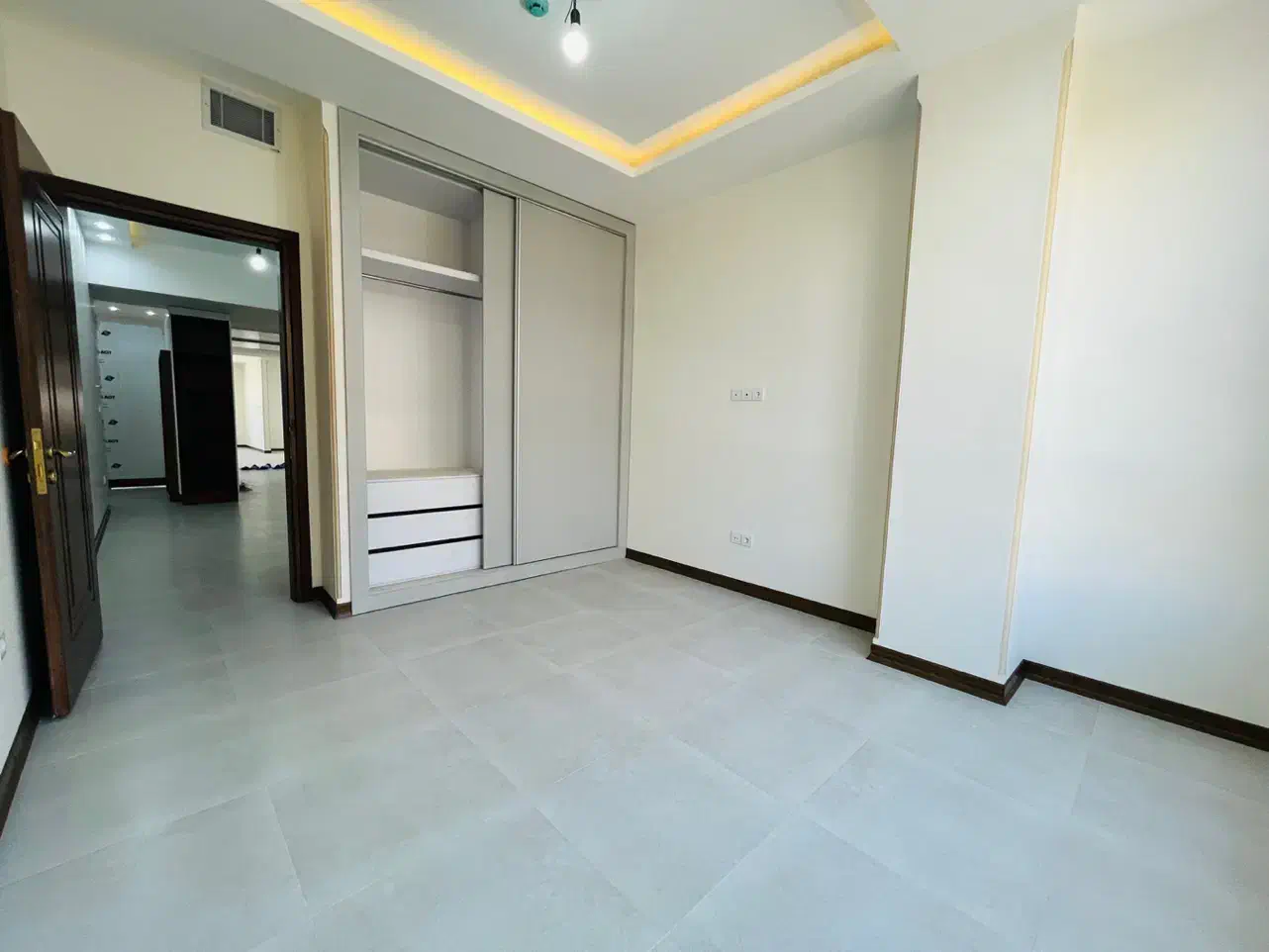 آپارتمان لوکس ۲۸۰ متری در امام جمعه|فروش آپارتمان|کرمان, |دیوار