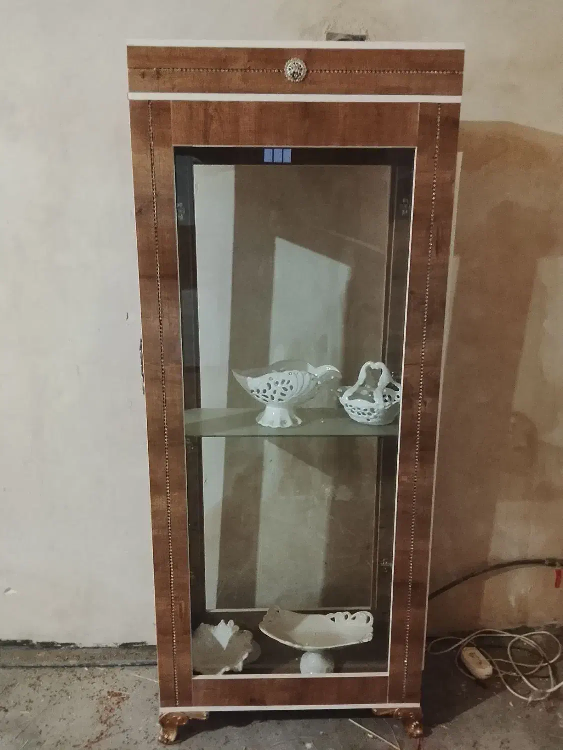 بوفه|بوفه، ویترین، کنسول|میانه, |دیوار