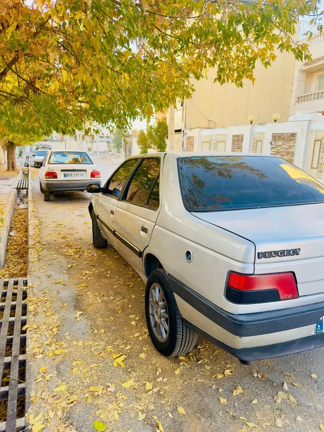 پژو۴۰۵ مدل ۱۳۸۸ دوگانه کارخونه|خودرو سواری و وانت|یاسوج, |دیوار