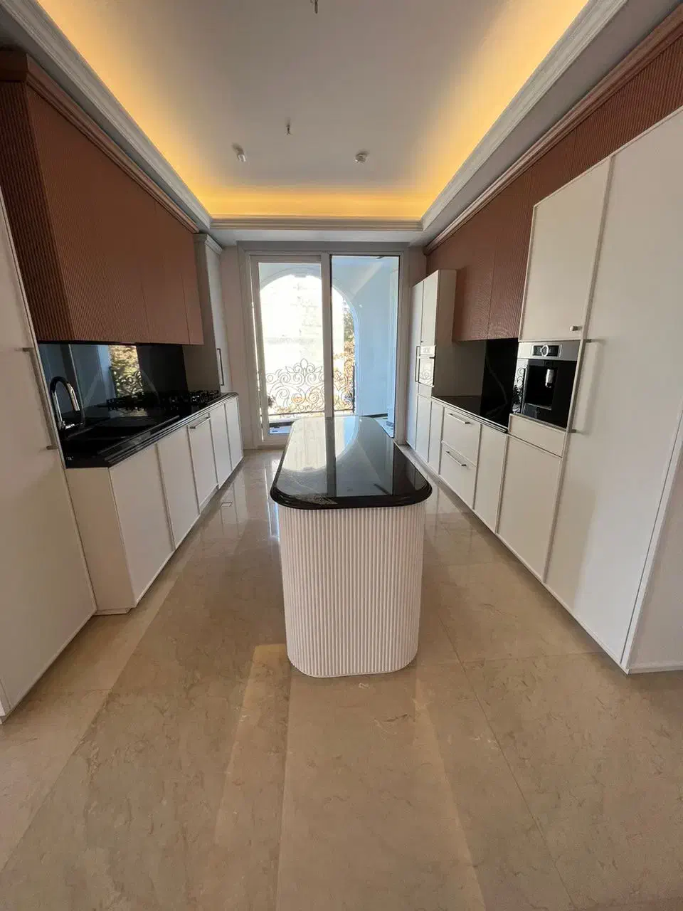 اجاره ۲۶۰متر دروس(۲p-فول مشاعات)فایل شخصی-بی نظیر