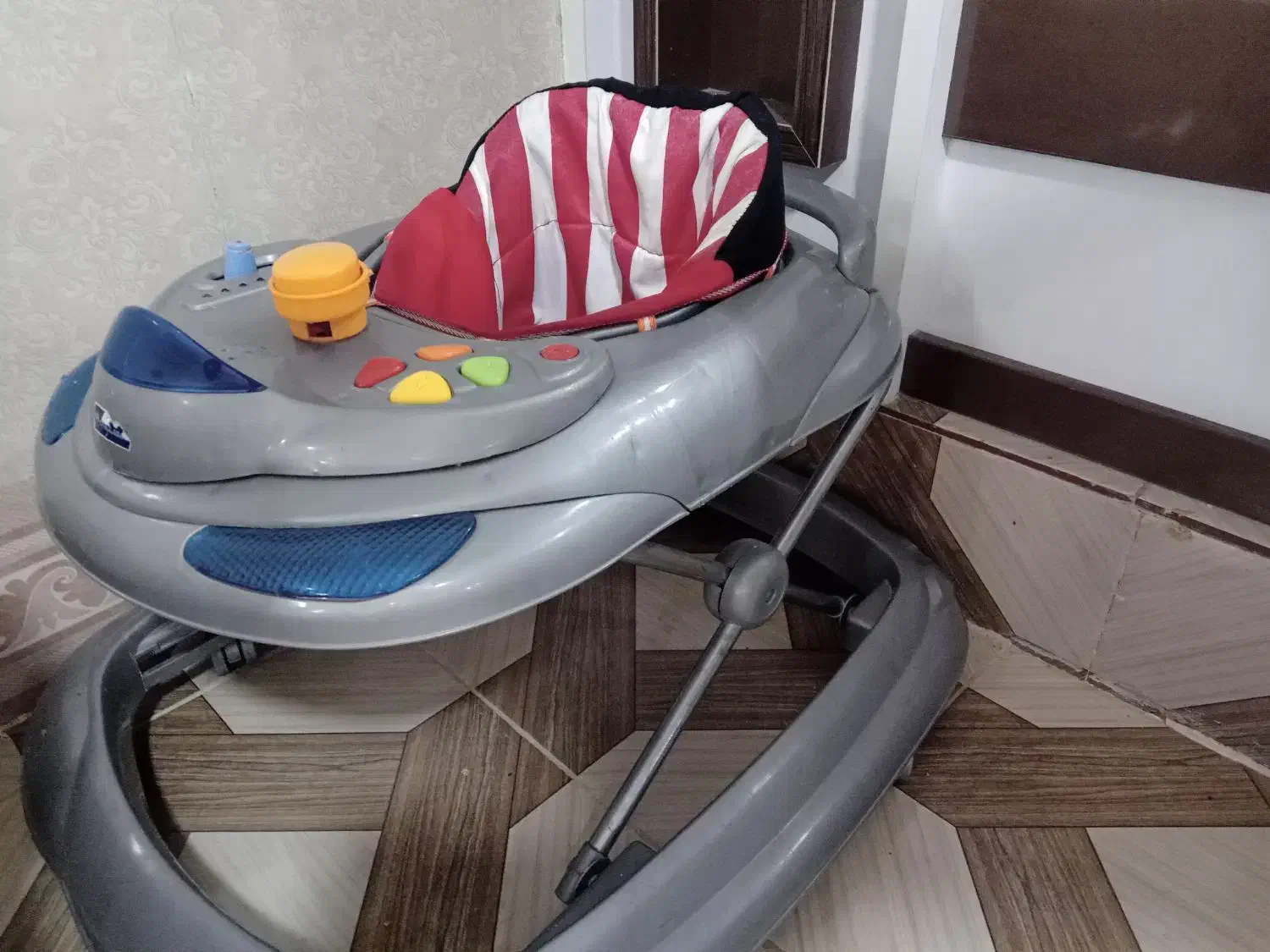 روروک|کالسکه و لوازم جانبی|خرمشهر, |دیوار