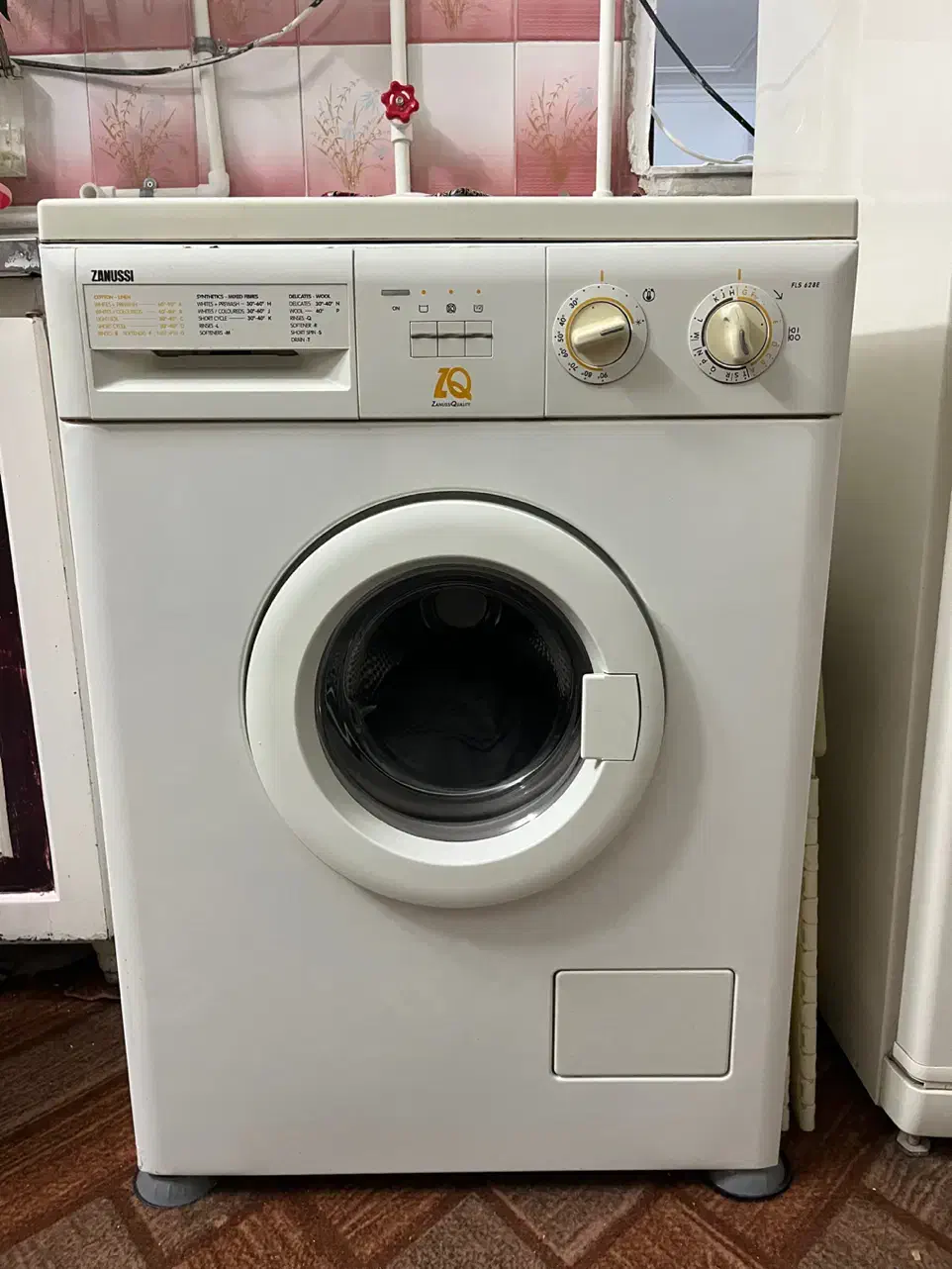 ماشین لباسشویی زانوسی|ماشین لباسشویی و خشککن لباس|زابل, |دیوار