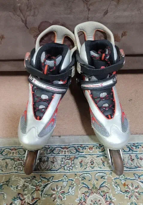 کفش چرخ دار|دوچرخه، اسکیت، اسکوتر|چابکسر, |دیوار