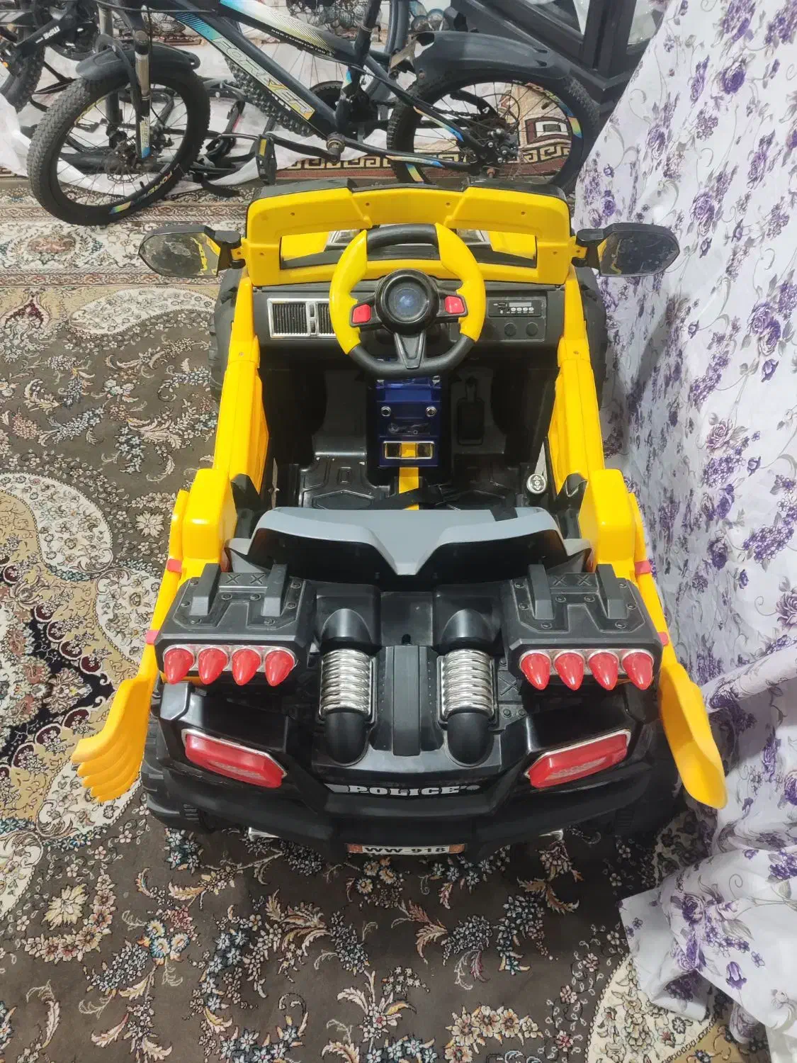 فروش ماشین شارژی|اسباب‌بازی بچه|بندرعباس, |دیوار