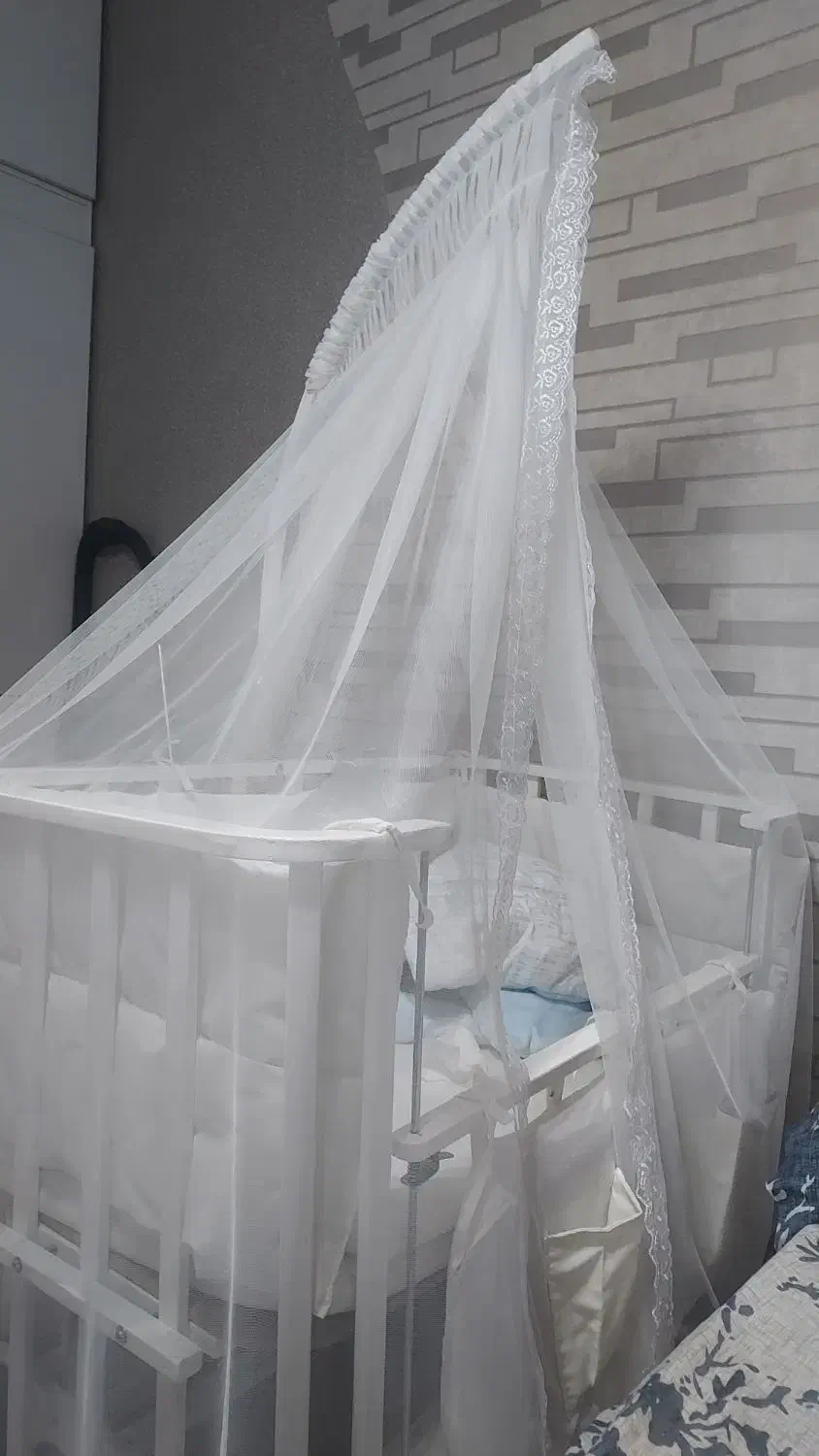 تخت کنار مادر|تخت و سرویس خواب|جم, |دیوار