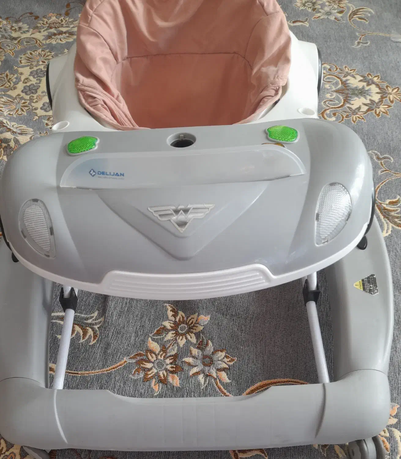 روروه|کالسکه و لوازم جانبی|دهگلان, |دیوار