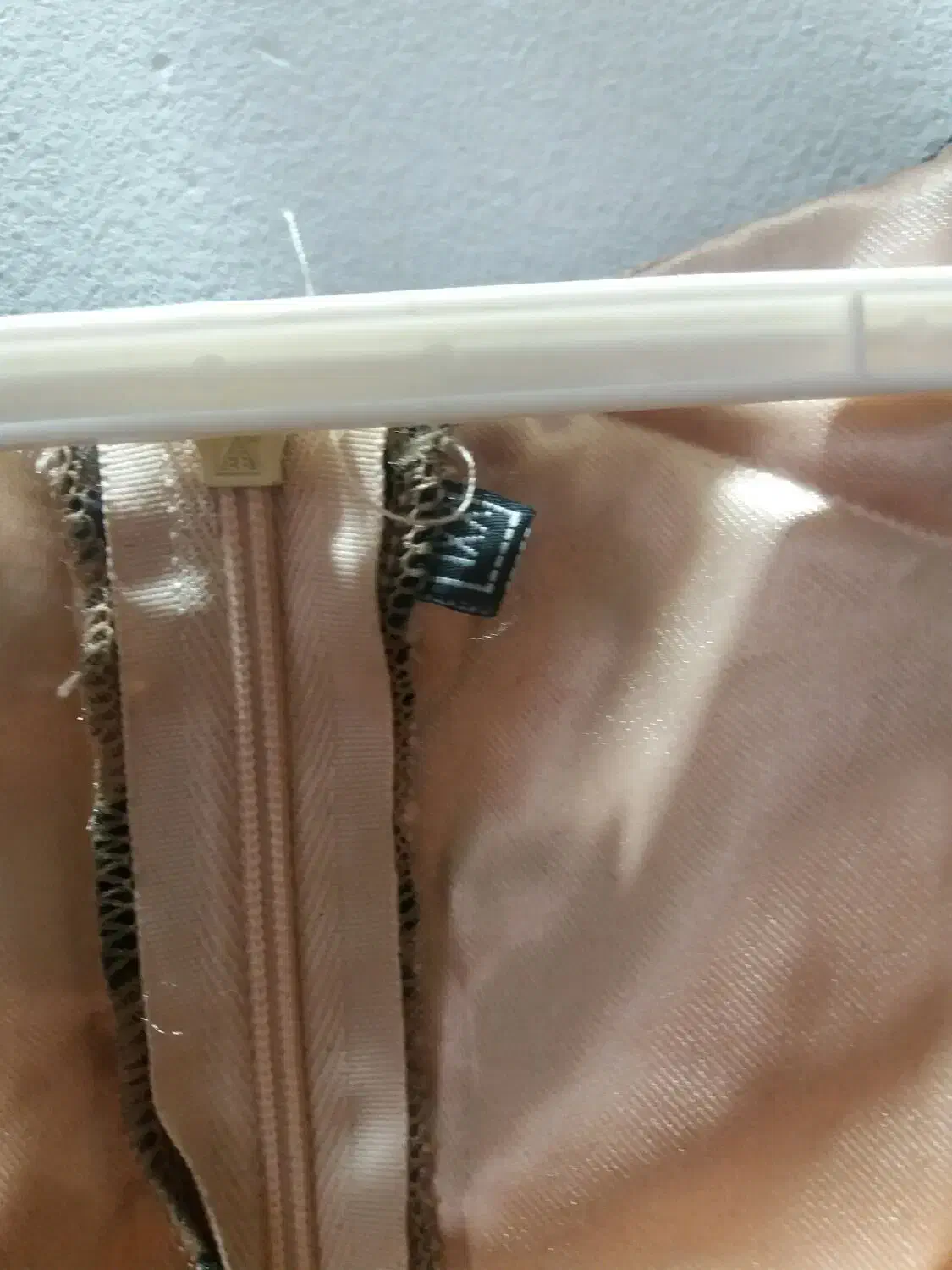 لباس نو|لباس|کاشان, راوند|دیوار