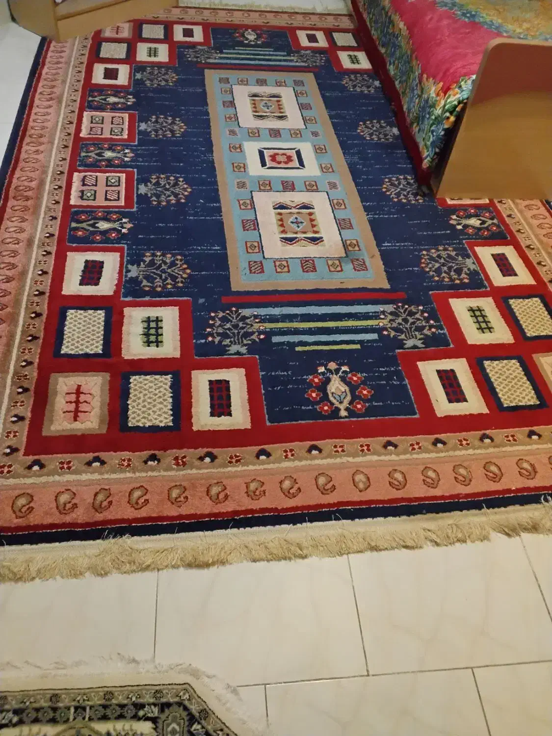 یک عددقالی ۶ متری نقش گبه قشقایی تمیز|فرش|شیراز, زرهی|دیوار