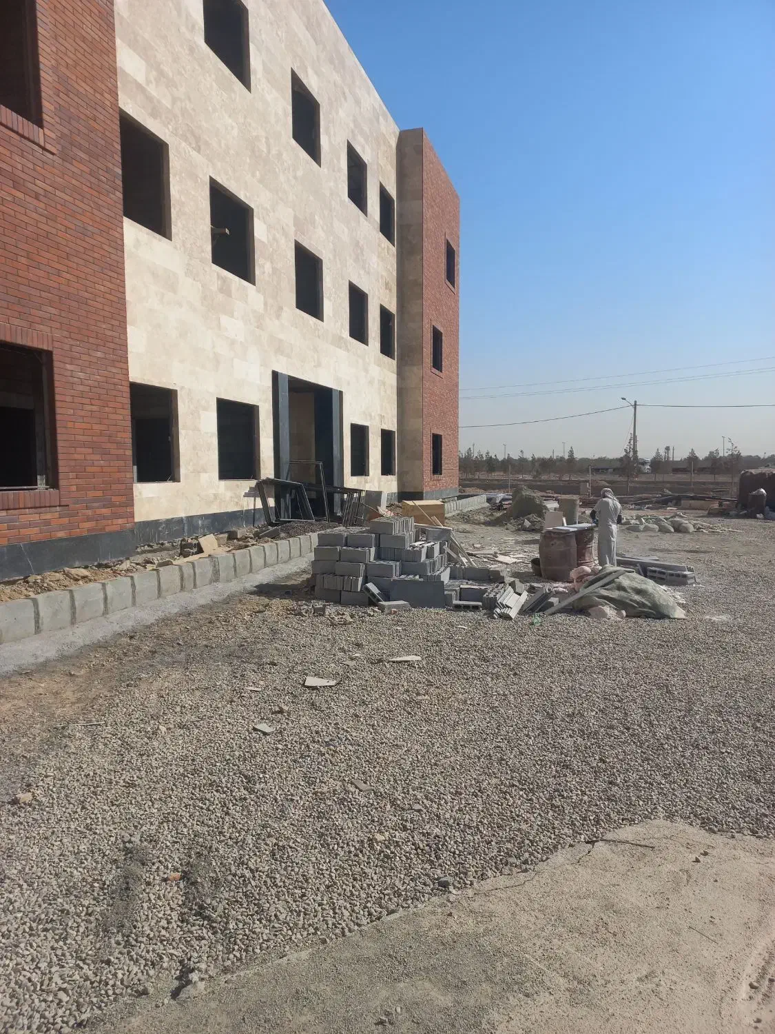 کارگر روزمزد ساختمانی|استخدام معماری، عمران و ساختمانی|کهریزک, |دیوار