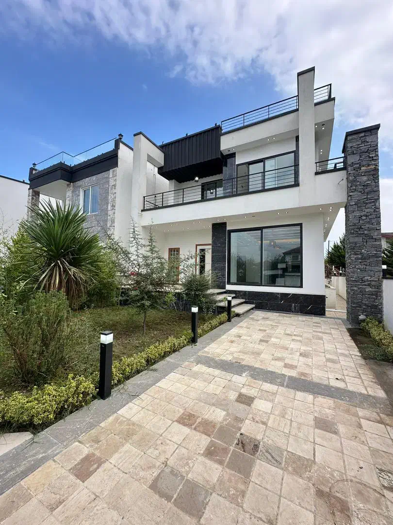 ویلا مدرن منطقه ونوش ویو جنگل|فروش زمین و ملک کلنگی|رویان, |دیوار