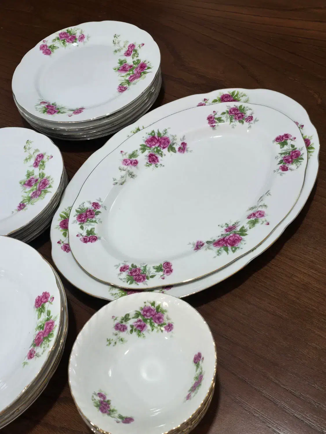 ظروف گل سرخی|ظروف سرو و پذیرایی|جم, |دیوار