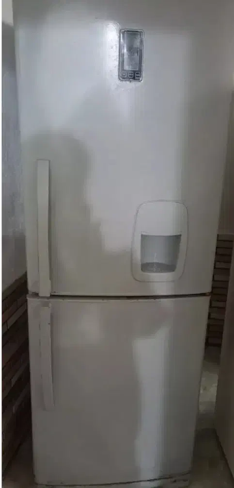 یخچال نیمه فریزر|یخچال و فریزر|لاهیجان, مهرگان|دیوار