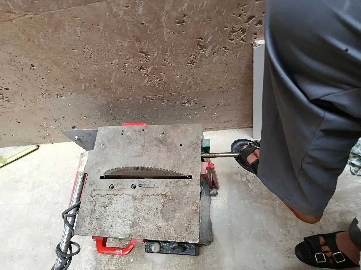 اره آلمینیوم pvc  MDF|ابزارآلات|شیراز, زند|دیوار