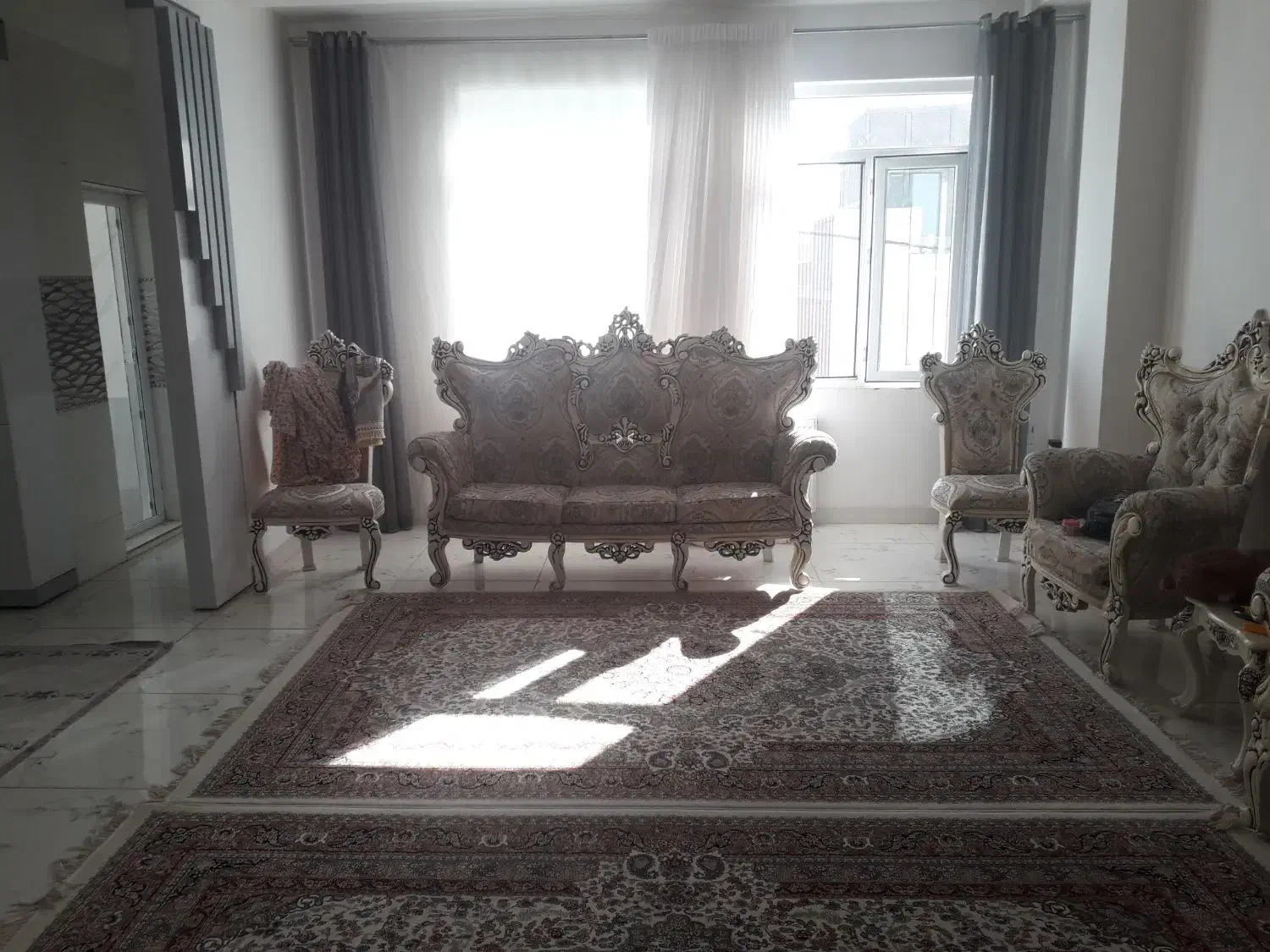مبل ۹نفره شیک|مبلمان خانگی و میز عسلی|دیواندره, |دیوار
