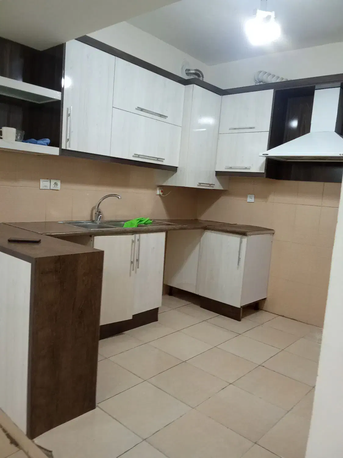 نظافت منزل پله پارکینگ مغازه توسط کادر جوان|خدمات نظافت|سبزوار, کهنه آب|دیوار