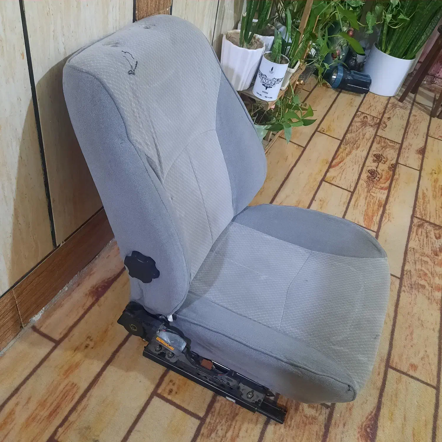 صندلی سمند|صندلی و نیمکت|ایذه, |دیوار