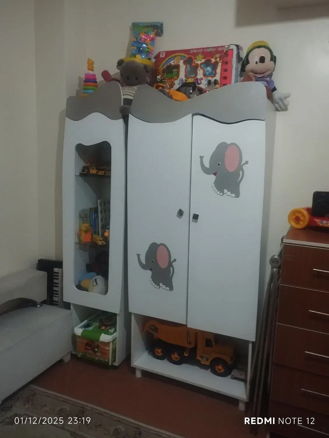 کمد بچه|جاکفشی، کمد، دراور|رباط‌کریم, مسکن مهر آبشناسان|دیوار