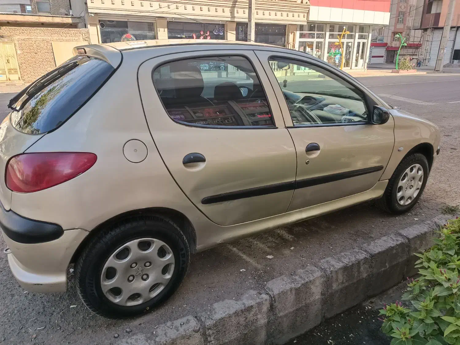 پژو ۲۰۶ اصل فرانسه|خودرو سواری و وانت|میانه, |دیوار