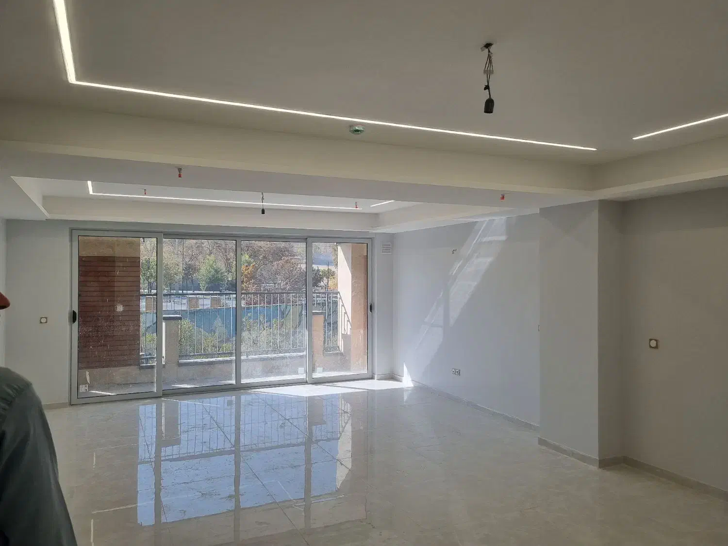 136 متری بلوار ارم تک واحدی کلید نخورده|اجارهٔ آپارتمان|همدان, |دیوار