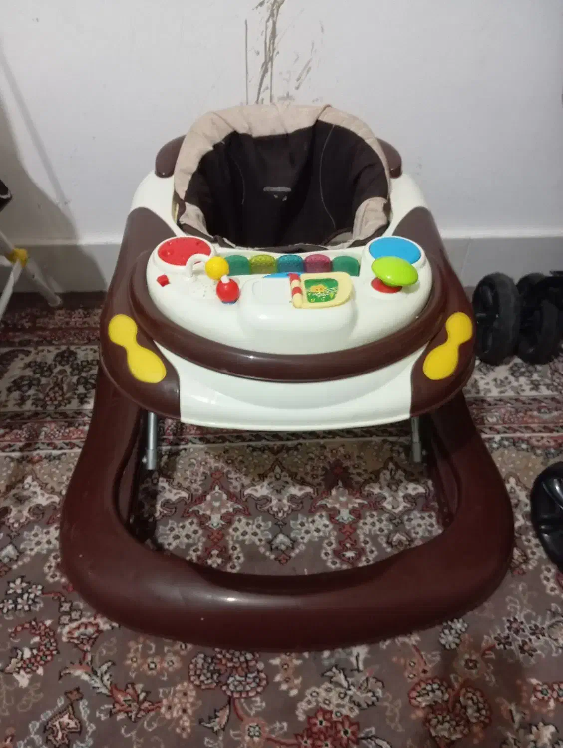 سرویس کامل سیسمونی و کهنه شور|کالسکه و لوازم جانبی|تربتحیدریه, مسجد جامع|دیوار