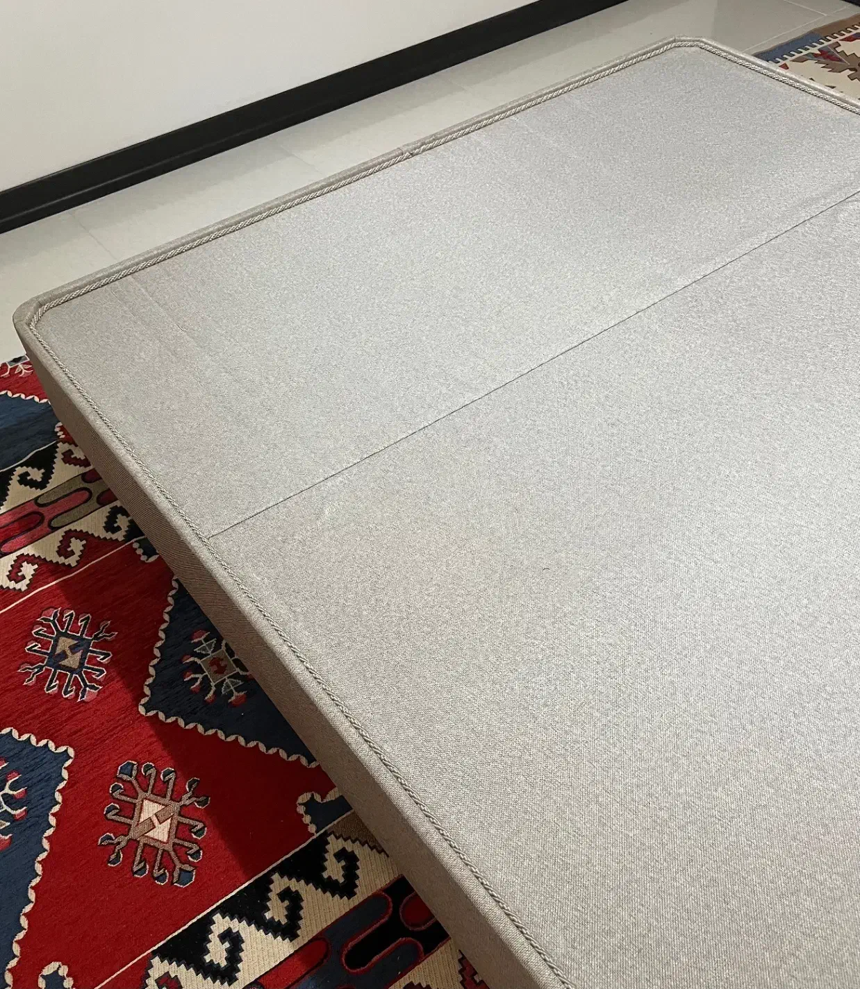 باکس هتلی با روتختی|تشک تختخواب|کیش, |دیوار