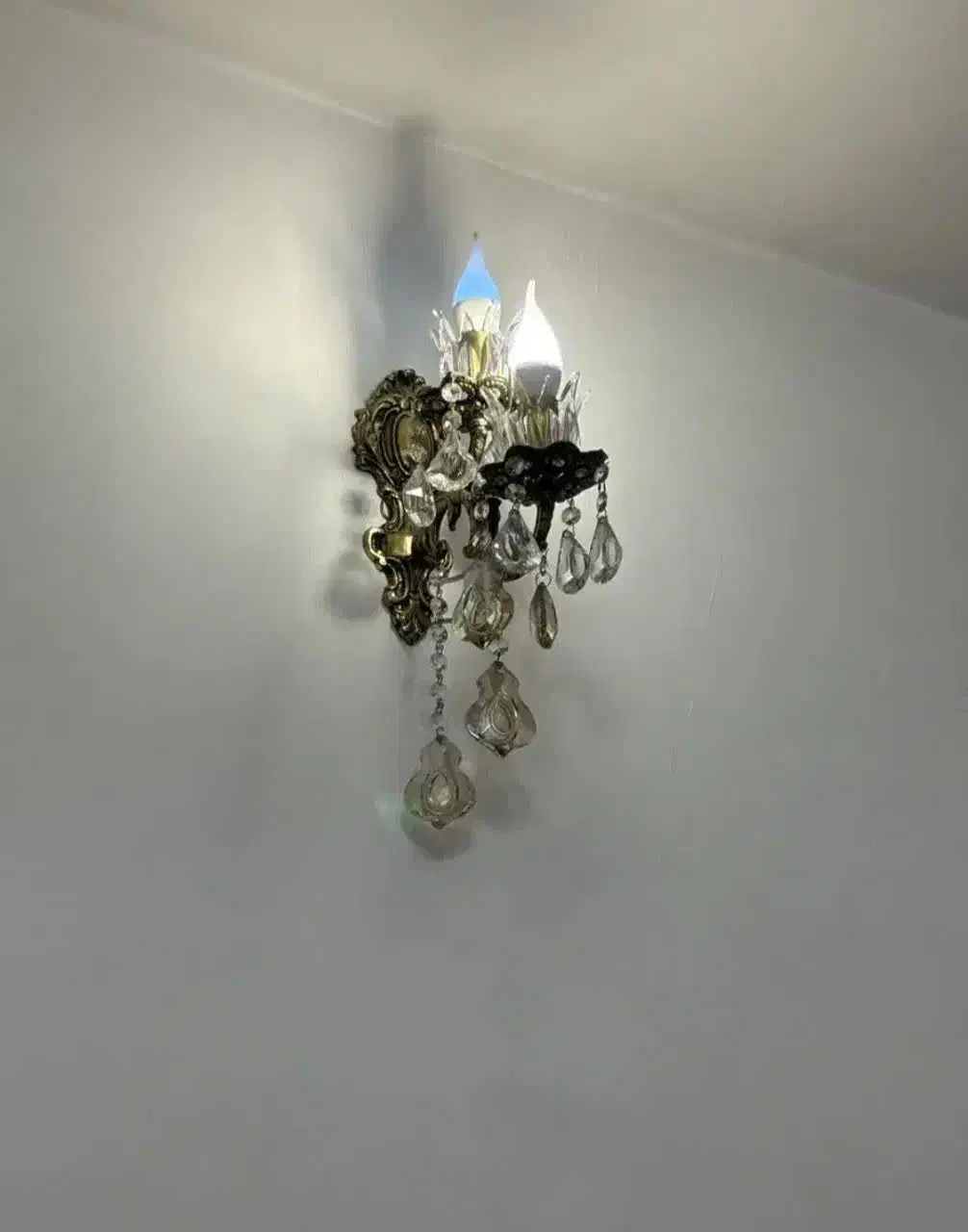 ۲عدد لوستر ۱عدد دیواری برنز نونو|لوستر و چراغ آویز|تهران, گلستان (شهرک راه آهن)|دیوار