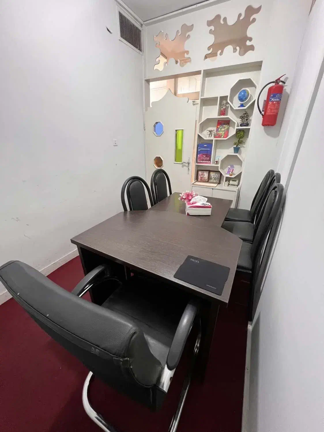 اجاره فضای آمورشی|اجارهٔ کوتاهمدت دفتر کار و فضای آموزشی|تهران, صادقیه|دیوار