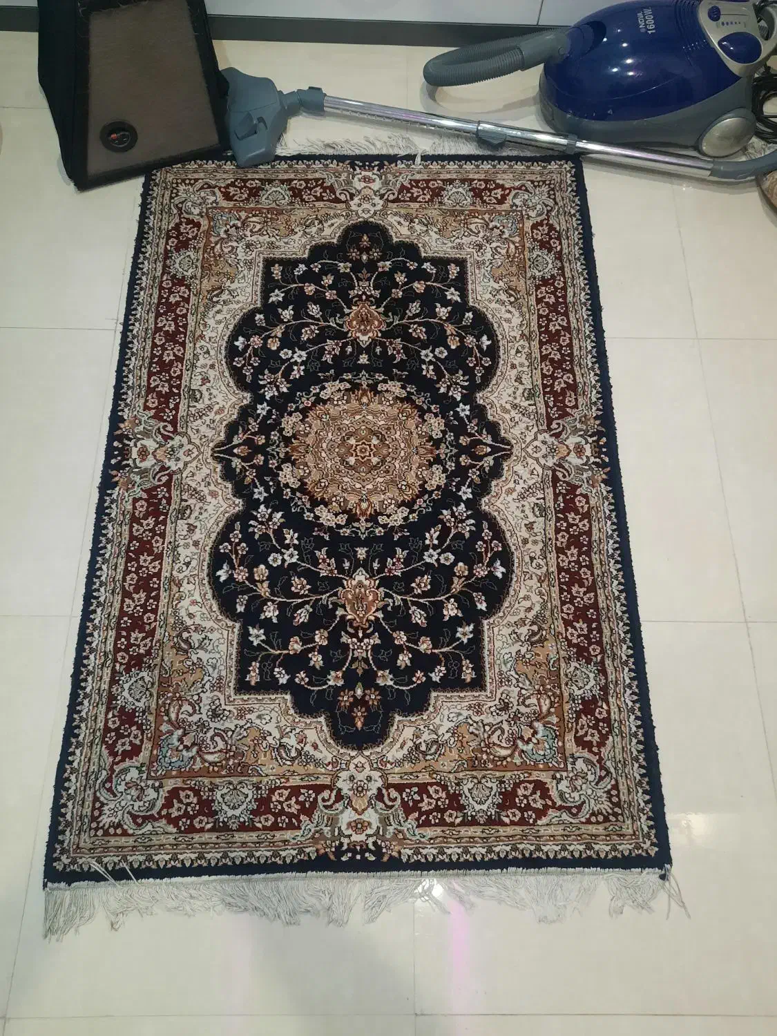 قالی ۱ متری سالم و تمیز|فرش|کرج, گلشهر|دیوار