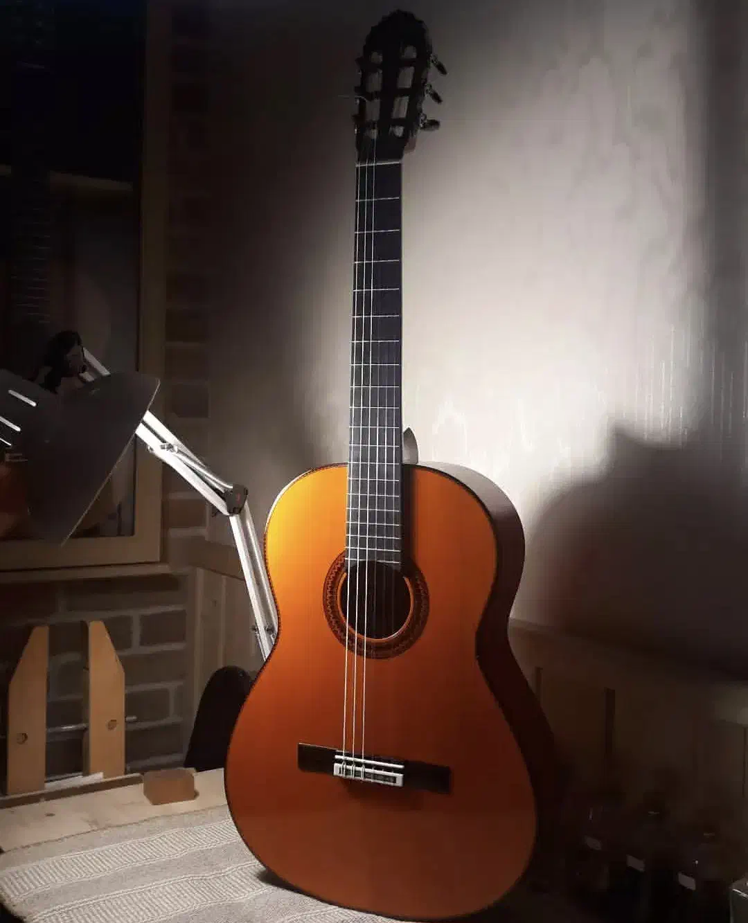 گیتار فلامنکو فوق العاده خوش صدا|گیتار، بیس، امپلیفایر|قم, باجک سه|دیوار