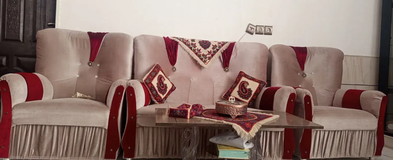 یکدست مبل راحتی|مبلمان خانگی و میز عسلی|رفسنجان, |دیوار